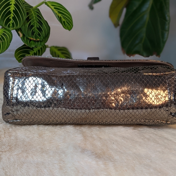 Stuart Weitzman faux snakeskin silver purse - Picture 8 of 16